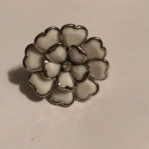 Stretchy Floral Ring